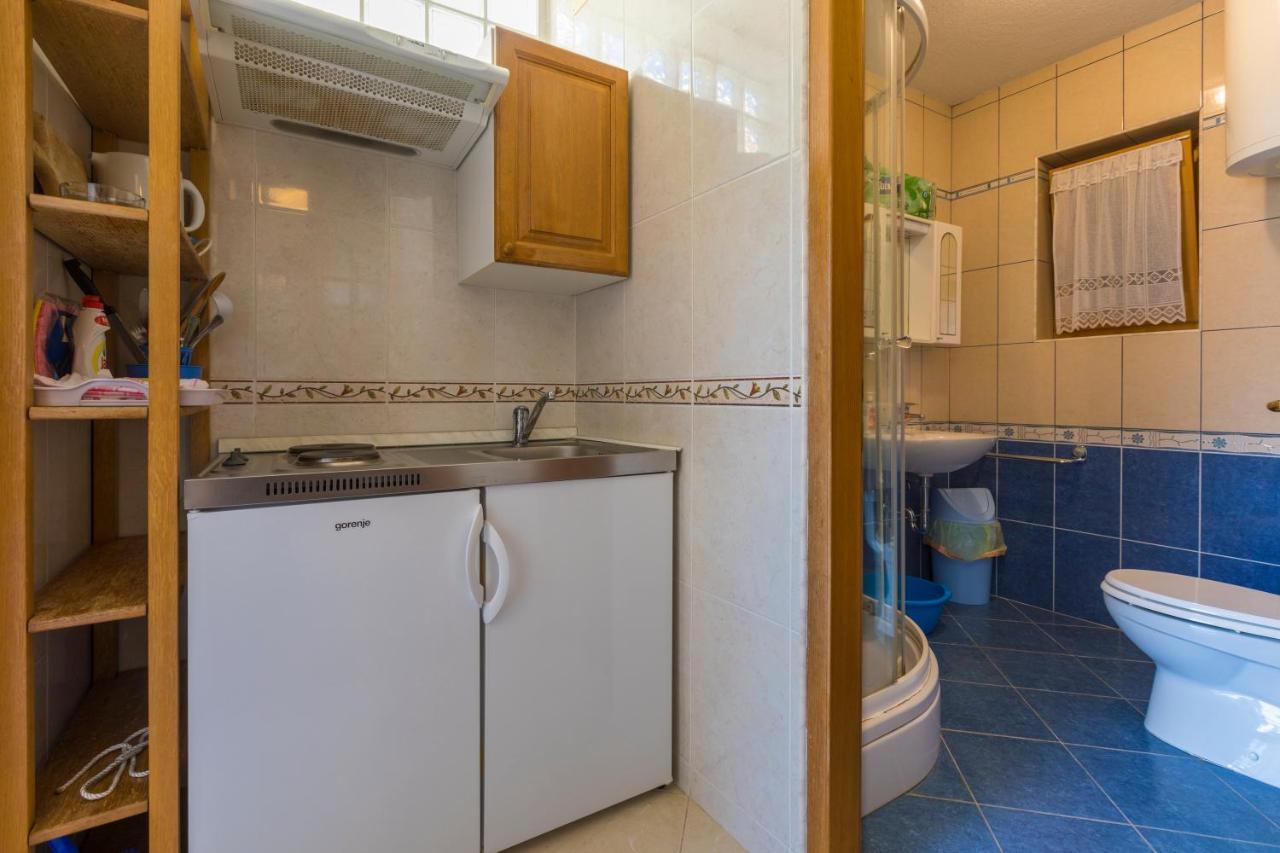 Apartment Katnić 1-2-3 Crikvenica Bagian luar foto