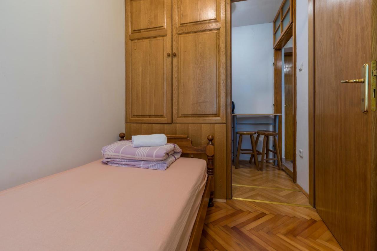 Apartment Katnić 1-2-3 Crikvenica Bagian luar foto