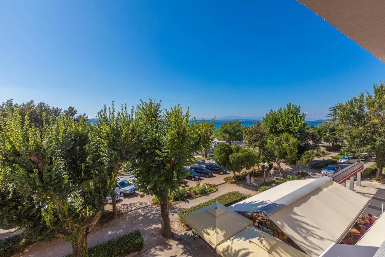 Apartment Katnić 1-2-3 Crikvenica Bagian luar foto