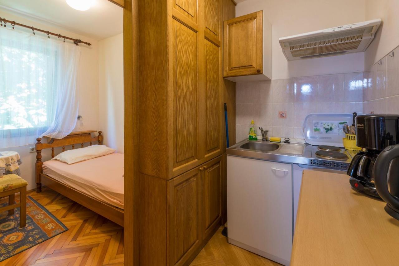 Apartment Katnić 1-2-3 Crikvenica Bagian luar foto