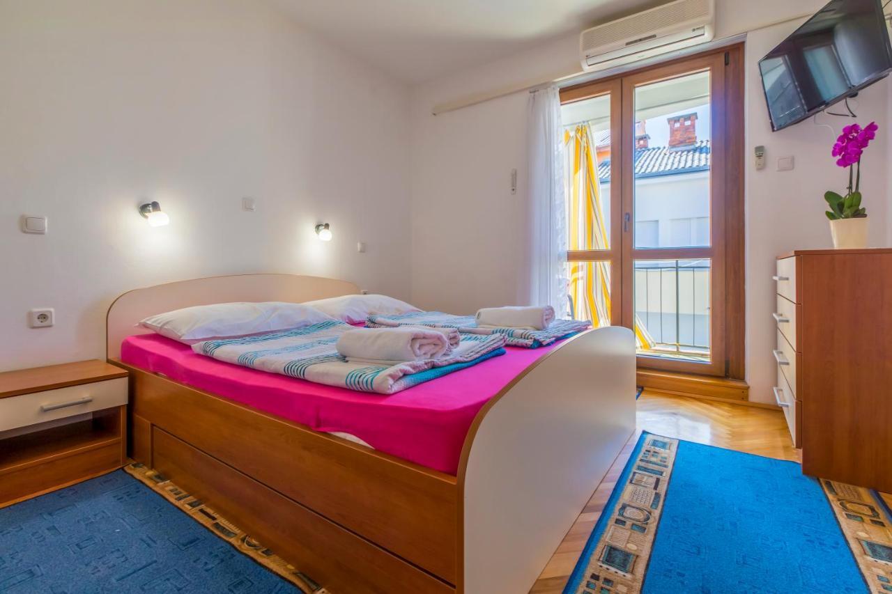 Apartment Katnić 1-2-3 Crikvenica Bagian luar foto