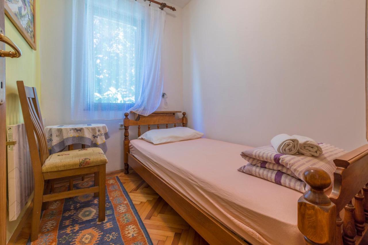 Apartment Katnić 1-2-3 Crikvenica Bagian luar foto